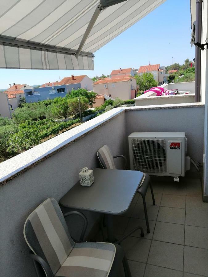 Apartments Venerea Nin Exterior photo
